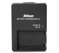 Nikon MH-24 şarj cihazı